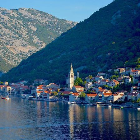 Bogisic Rooms And Apartment Perast Kültér fotó