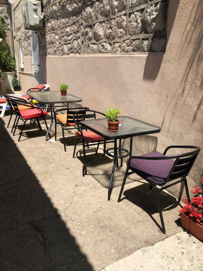 Bogisic Rooms And Apartment Perast Kültér fotó
